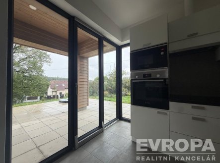 Prodej domu/vily, 378 m², Neveklov – náhled fotky 2
