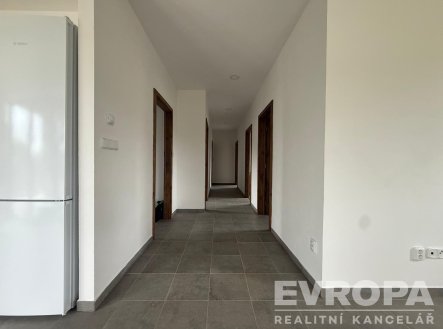 Prodej domu/vily, 378 m², Neveklov – náhled fotky 3