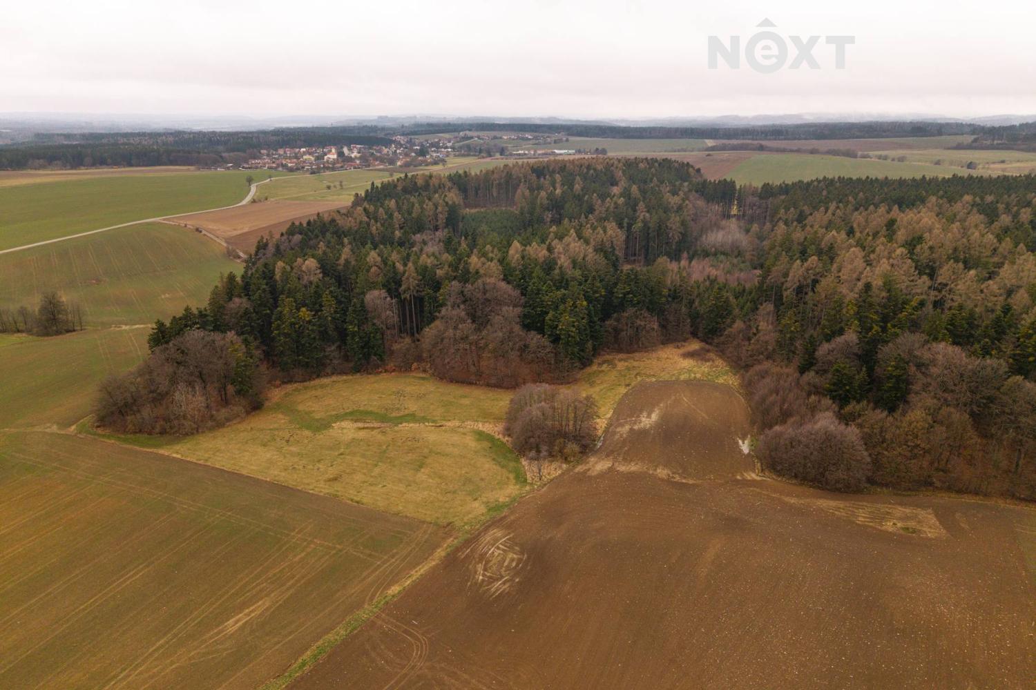 Prodej pozemek Louky, 7301㎡