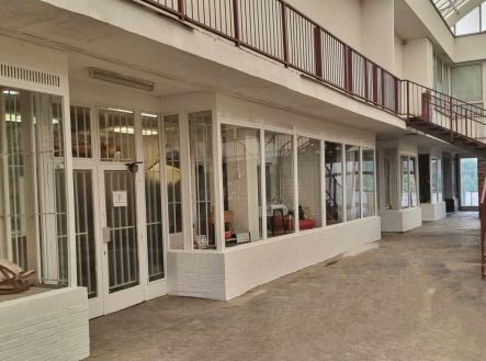 Pronájem obchodní prostor, 95 m²