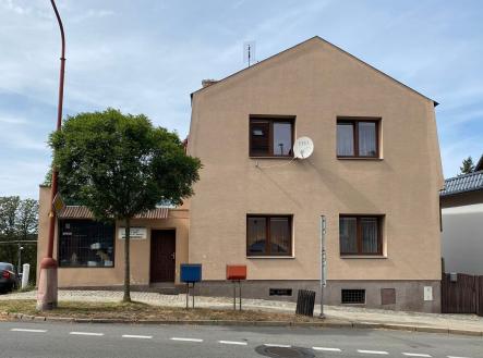 Prodej komerčního objektu, obchodní centrum, 297 m²