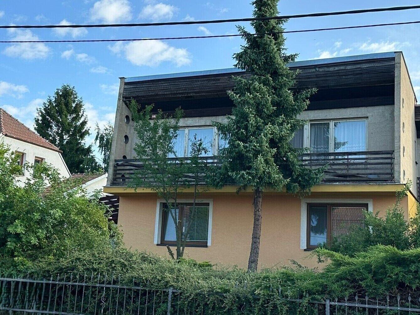 Prodej bytu 4+1 se zahradou 307 m2 v obci Mohelno