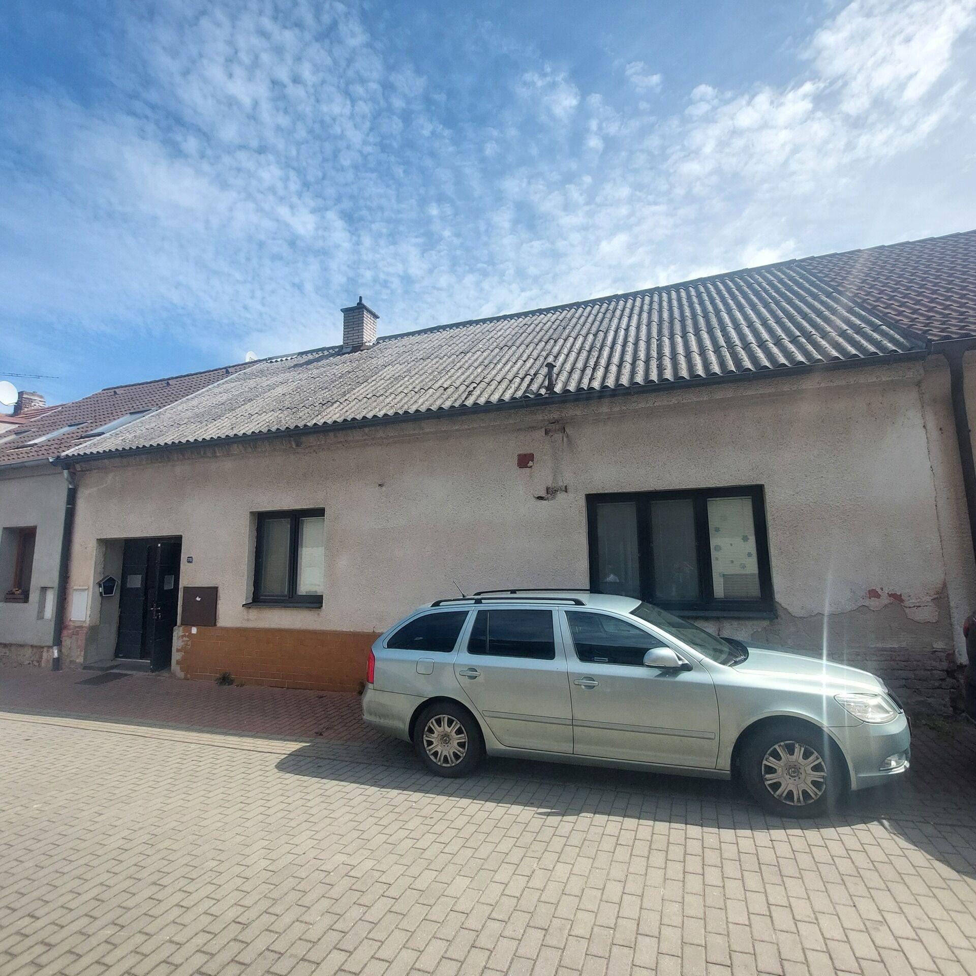 Rodinný dům se dvěma byty a zahradou v centru Přelouče