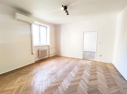 Pronájem bytu, 2+1, 60 m² obrázek
