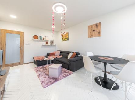 Prodej bytu, 2+1, 60 m²