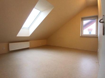 Pronájem bytu, 2+kk, 85 m²