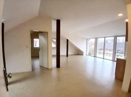 Pronájem bytu, 2+kk, 85 m²