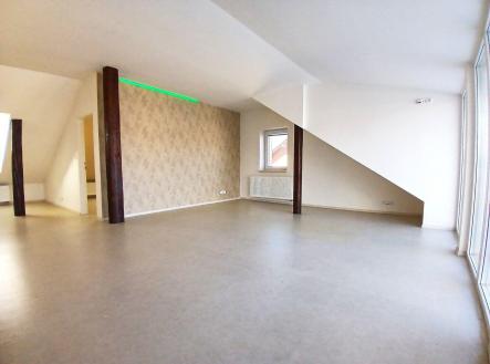 Pronájem bytu, 2+kk, 85 m²