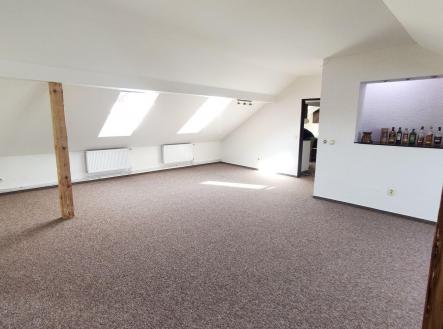 Pronájem kanceláře, 160 m²