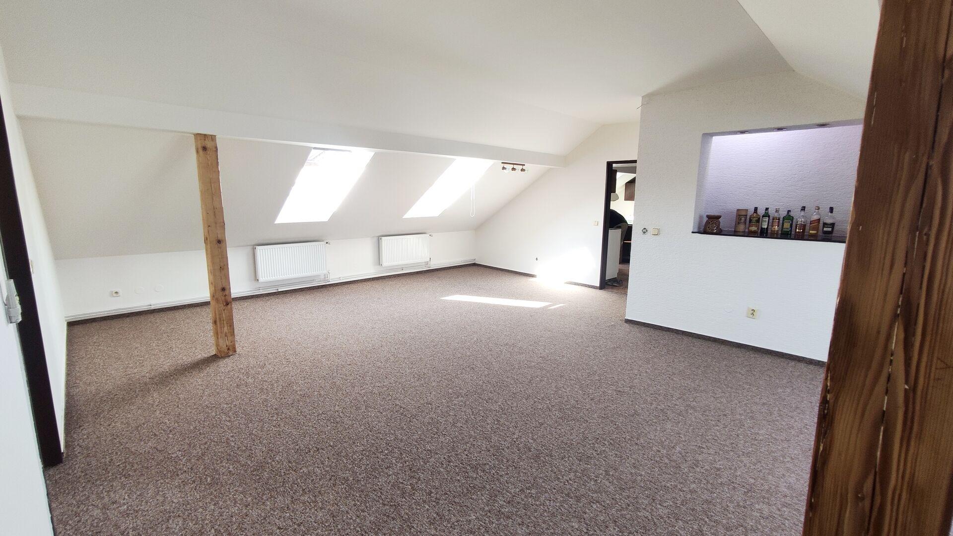 Pronájem prostor s klimatizací a parkováním – 160 m², Daliborova, Ostrava - Mar. Hory
