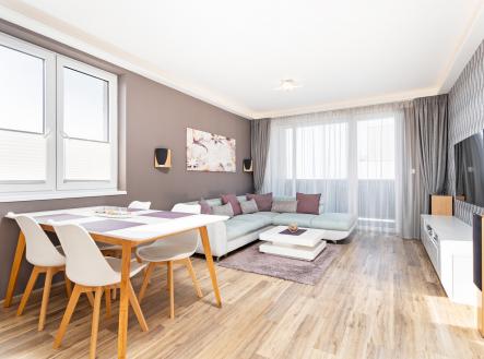 Pronájem bytu, 3+kk, 88 m²