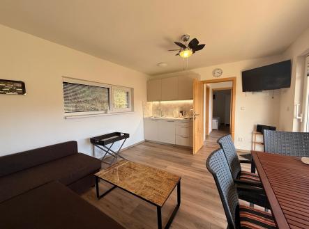 Pronájem bytu, 2+kk, 41 m²