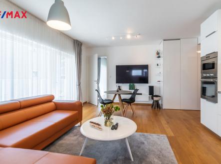 Pronájem bytu, 2+kk, 62 m²