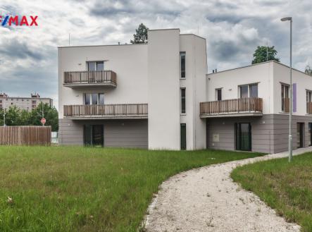 Prodej - nájemní dům, 602 m²