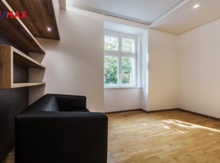 Pronájem bytu, 2+kk, 42 m²