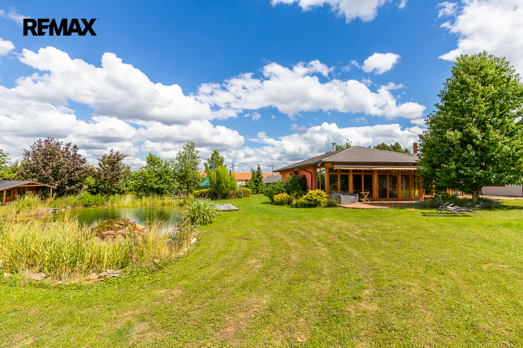 zahrada, rybníček, venkovní sauna