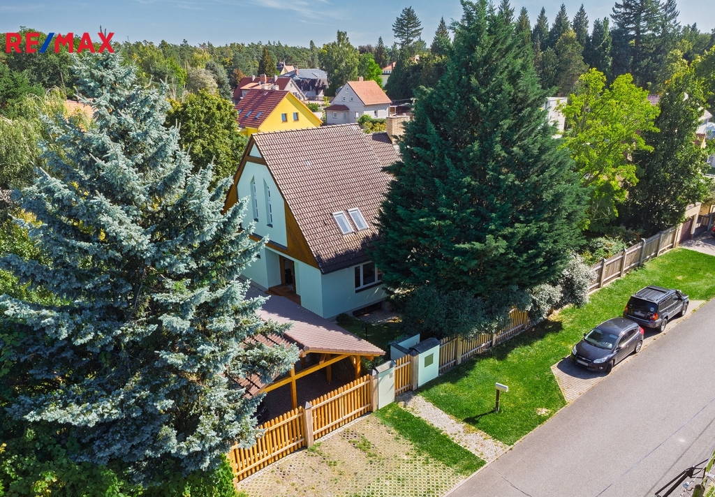 pohled na vstup do domu