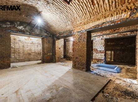 Pronájem obchodní prostor, 110 m² obrázek