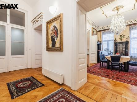 Pronájem bytu, 4+1, 180 m²