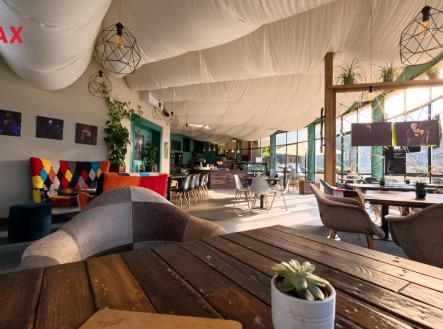 Prodej obchodní prostor, 200 m²