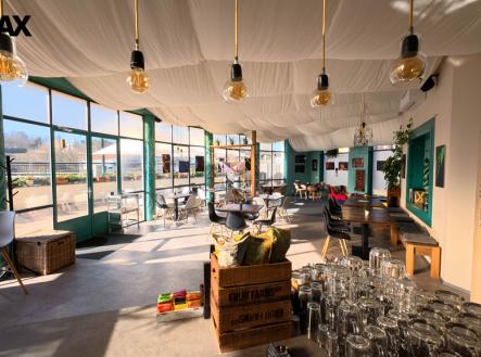 Prodej obchodní prostor, 200 m²