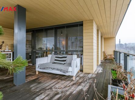 Pronájem bytu, 3+kk, 3 490 m²