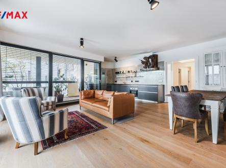 Pronájem bytu, 3+kk, 3 490 m²