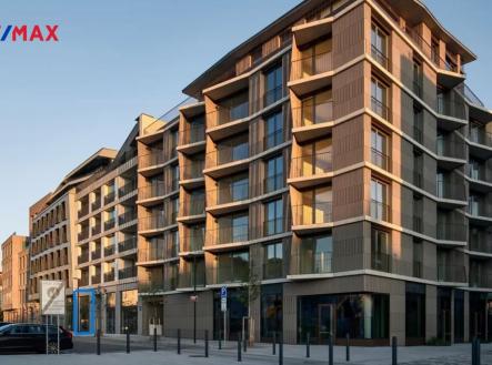 Pronájem obchodní prostor, 110 m²