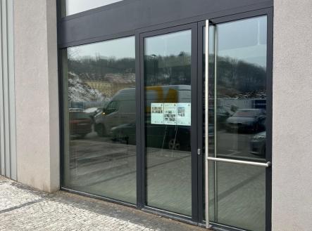 Pronájem obchodní prostory, 110 m²
