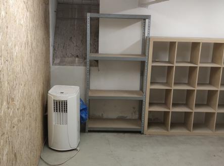 Pronájem skladovací prostor, 13 m²