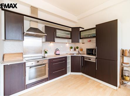 Pronájem bytu, 2+kk, 65 m²