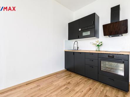 Pronájem bytu, 1+kk, 39 m²