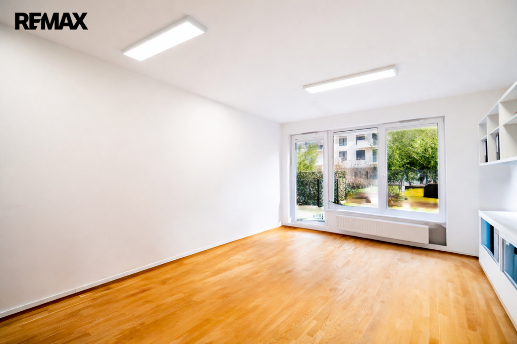 OBÝVACÍ POKOJ - VSTUP NA TERASU