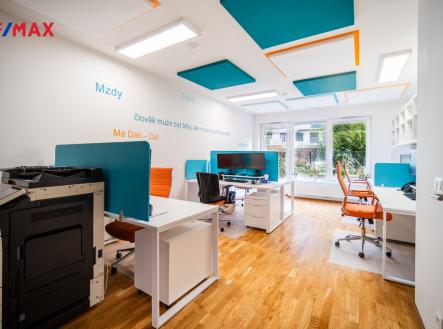 Pronájem kanceláře, 91 m²