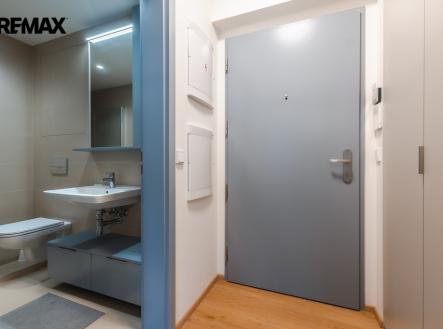 Pronájem bytu, 1+kk, 31 m²