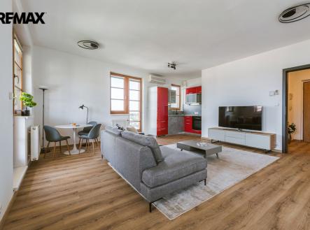 Pronájem bytu, 1+kk, 55 m²