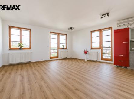 Pronájem bytu, 1+kk, 55 m²