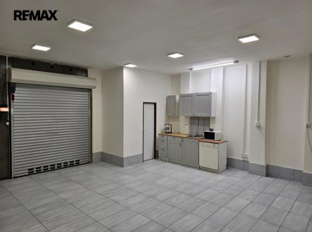 Pronájem obchodní prostor, 50 m²