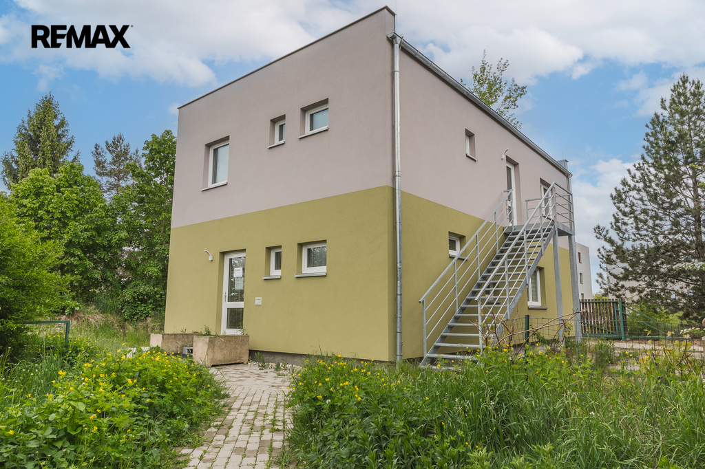 gutlovaz-maroldova-dsc9045-hdr-edit.jpg