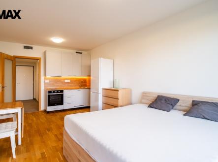 Pronájem bytu, 1+kk, 31 m²