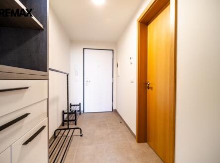 Pronájem bytu, 1+kk, 31 m²