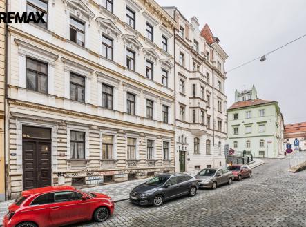 Pronájem bytu, 4+1, 180 m²