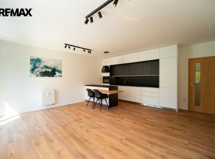 Pronájem bytu, 2+kk, 62 m²