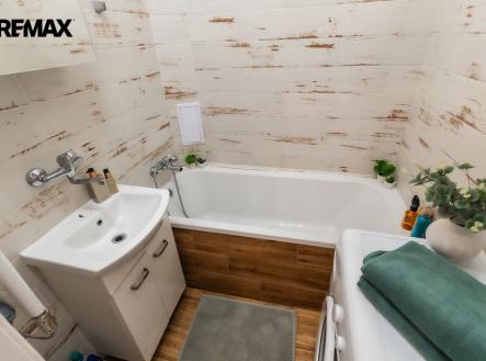 Pronájem bytu, 2+kk, 57 m²