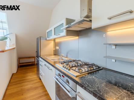 Pronájem bytu, 2+kk, 52 m²