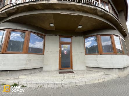 Pronájem obchodní prostory, 99 m²