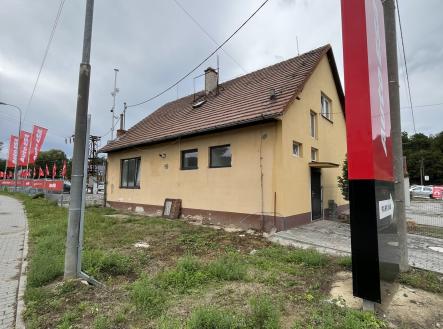 Pronájem obchodní prostor, 183 m²