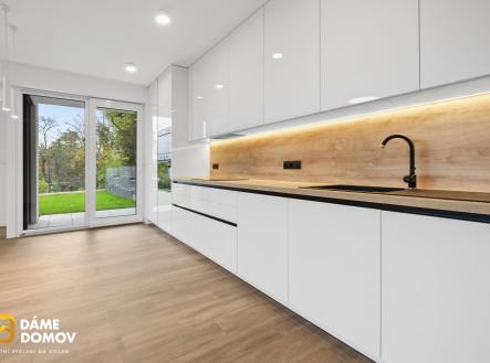 Pronájem bytu, 3+kk, 199 m²