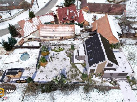 Prodej pozemku pro bydlení, 700 m² obrázek