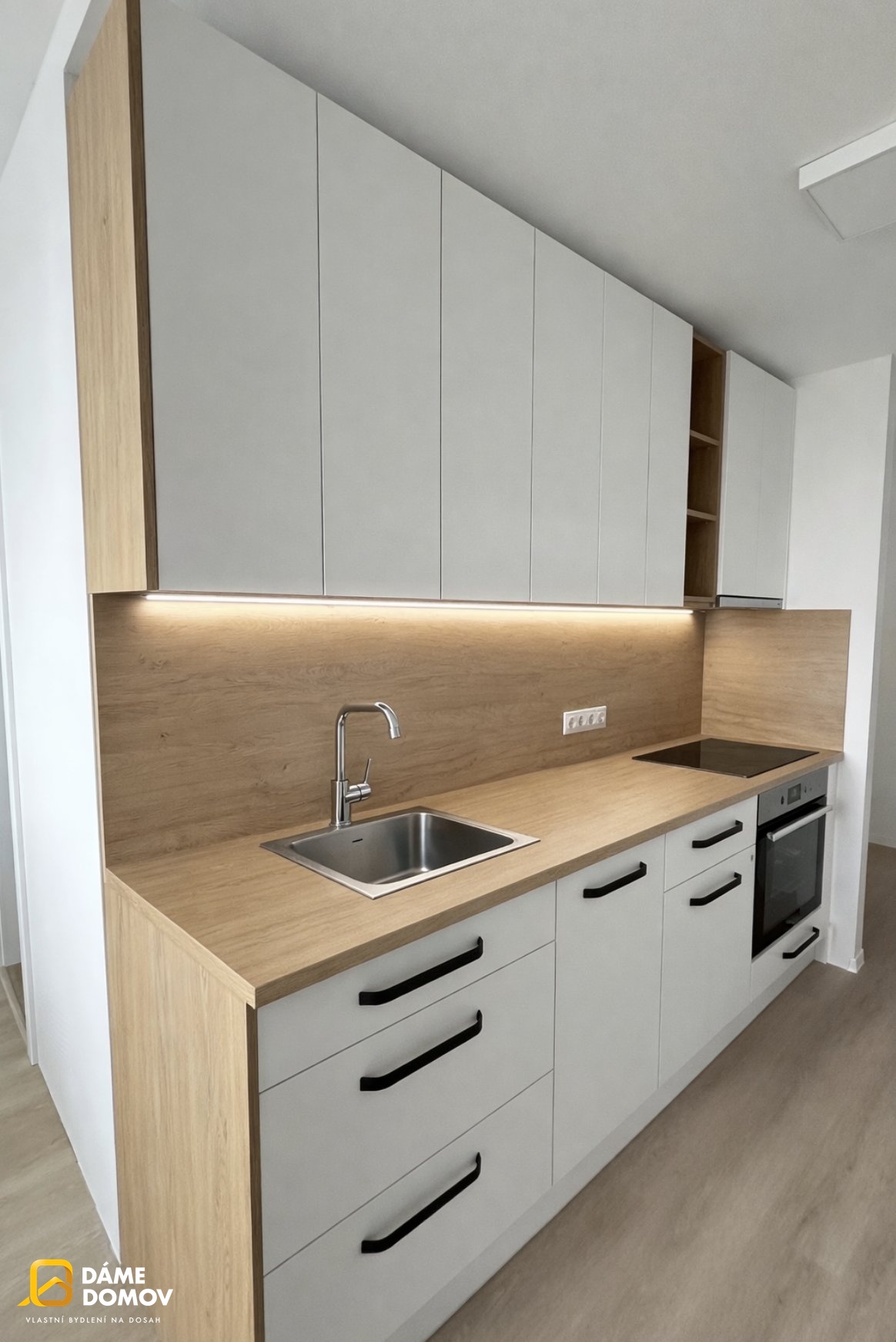 Pronájem 3+1 L.Váchy - kuchyně